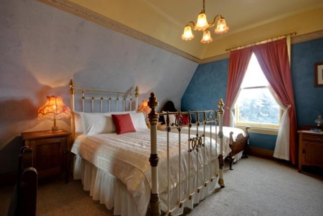 Westella Colonial B&B Accommodation Ulverstone Szoba fotó